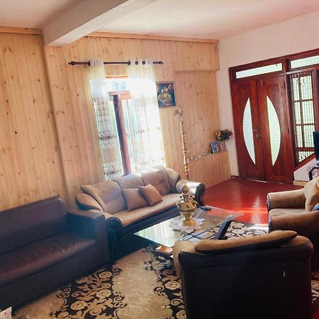 La Rose Guest House Nuwara Eliya Exterior foto